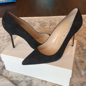 *NEW* Manolo Blahnik Black Suede BB 105 MM SZ 42